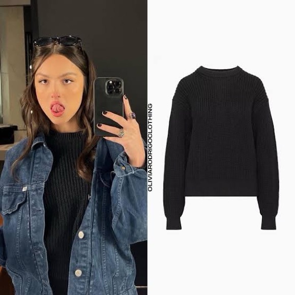 Aritzia Sweater - Picture 1 of 10